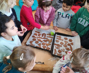 Pečenie medovníkov