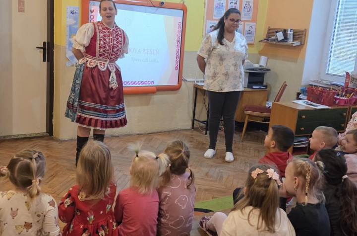 Spieva celá škôlka 