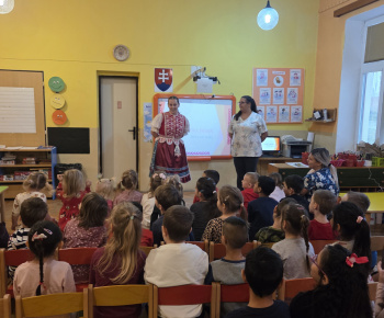 Spieva celá škôlka 