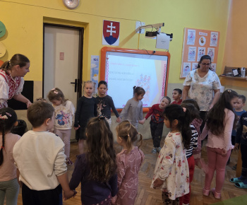 Spieva celá škôlka 